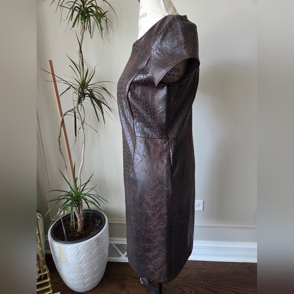 NWT Chiko's Elegant Brown Crocodile Pattern Dress Sz.0.5 (6) - Picture 3 of 10